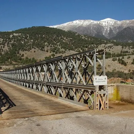 Xenonas Anopolis 2 * Sinoikismos Kambos
